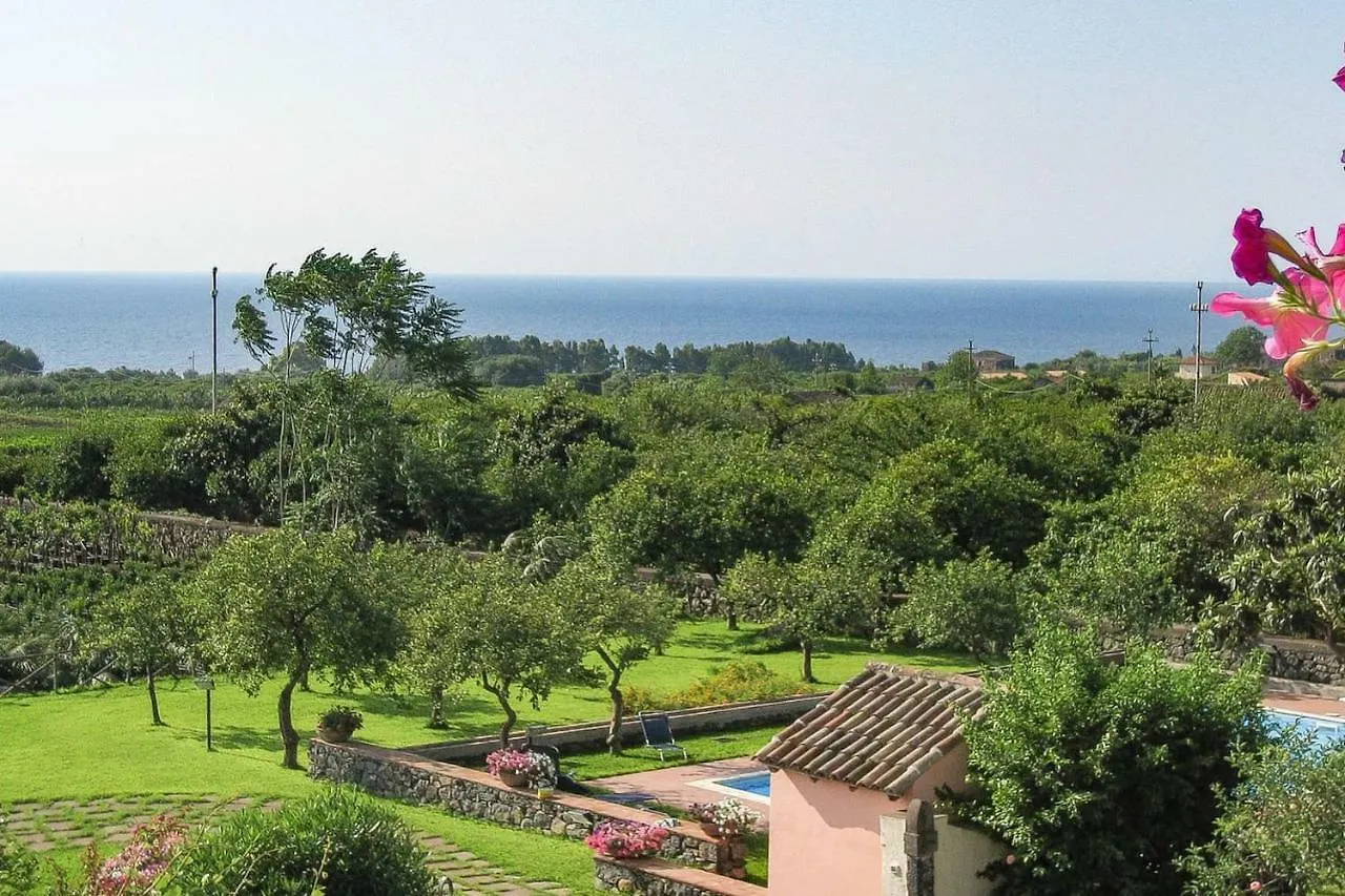 Villa Praiola - Exclusive Seafacing Mansion With Pool And Jacuzzi San Leonardello