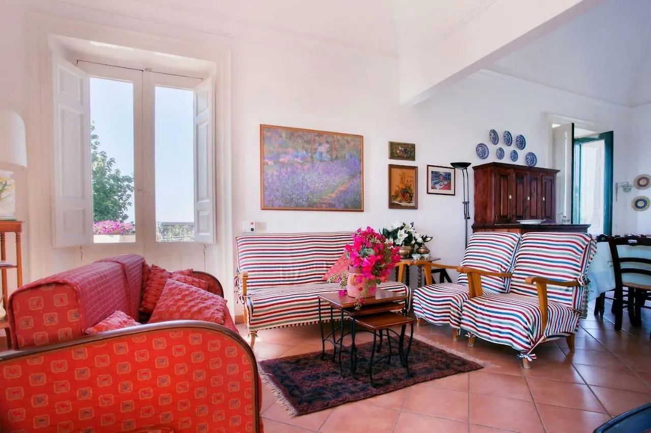 Villa Praiola - Exclusive Seafacing Mansion With Pool And Jacuzzi San Leonardello