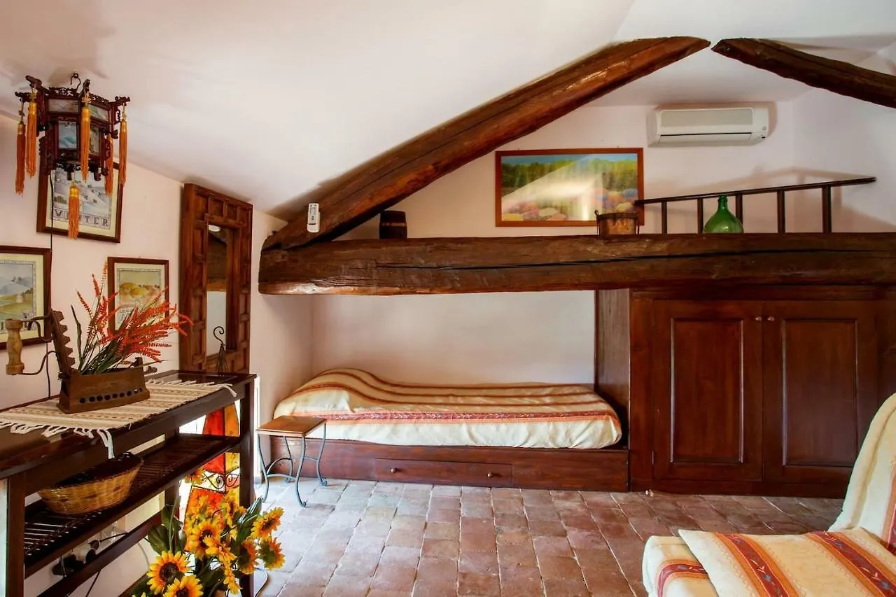 Villa Praiola - Exclusive Seafacing Mansion With Pool And Jacuzzi San Leonardello